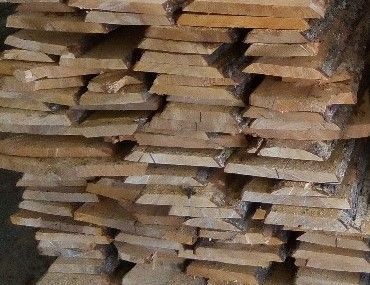 Доска необрезная из ольхи, толщина 18 мм, ширина 150-220 мм, длина 2600 мм Экстра (1 пог. м) фотография